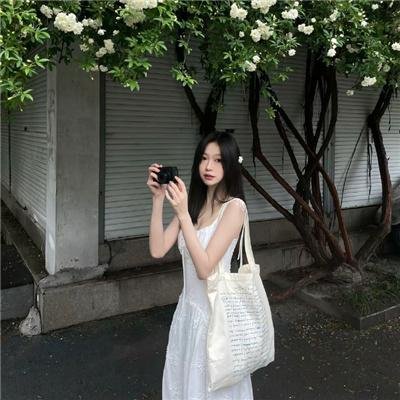 我们生活愉快 在线观看